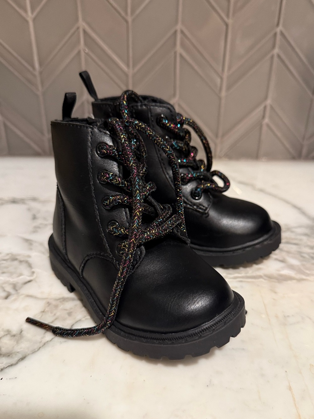 $8 ADD ON Old Navy Girls Glitter Combat Boot Doc Marten NWOT‎